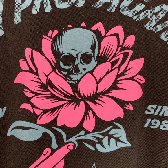 OBEY PROPAGANDA Black Tee "Grown Wild" Skull Flower Graphics Small - Picture 5 of 9